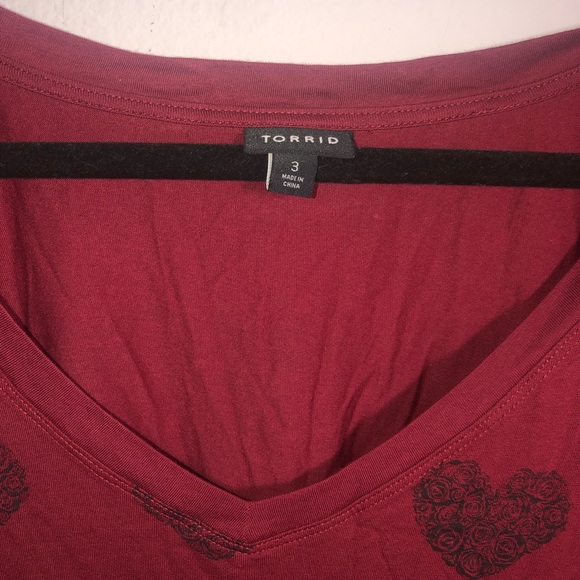 TORRID RED HEART LONG SLEEVE V-NECK TEE 3 - Picture 5 of 8